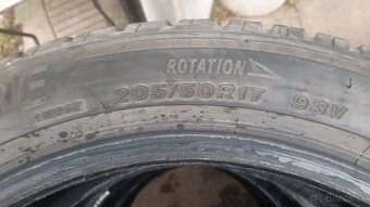 205/55r17 93V   Bridgestone zimne - 3