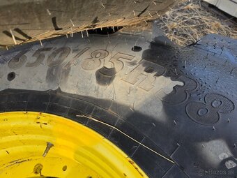 Kolesá John Deere - 3