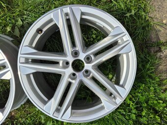 Alu disky Audi Q5 R19 et39 8j - 3