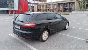 Ford Mondeo Combi 2.0 TDCi Titanium, displej Convers+ - 3