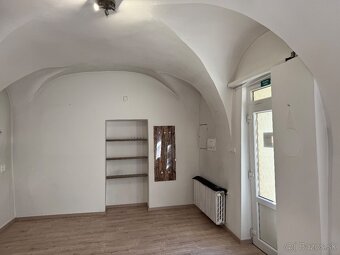 Obchodný priestor v centre Pezinka - 3