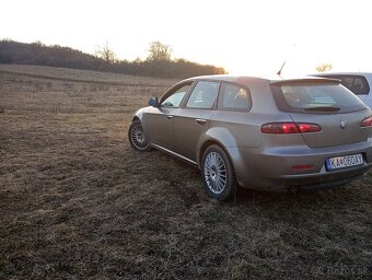 Predám Alfa Romeo 159 sw,1.9jtdm,110kw - 3