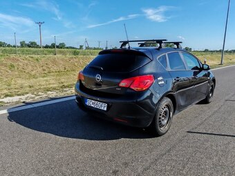 Opel Astra J 1.7 CDTI - 3
