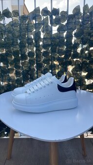 Alexander McQueen - 3