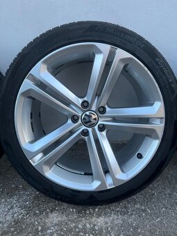 DISKY VW R-Line / R19 5x112 + nové pneu - 3