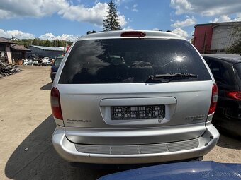 CHRYSLER VOYAGER r. 2005 - 3