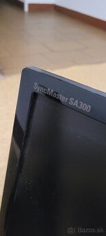 Predám 4 kusy LCD SAMSUNG 22", FullHD - 3