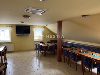 NA PREDAJ zabehnutá cukráreň/kaviareň s bytom, Čáry - 3