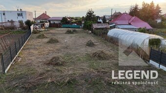 Stavebný pozemok Nesvady, 1.234 m2, tichá ulička, garáž - 3