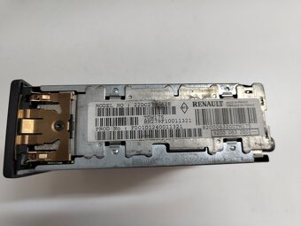 autorádio renault laguna 8200063200 30€ - 3