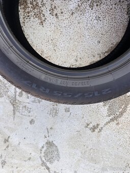 215/55R17 94W Letné Pirelli Seal Inside - 3