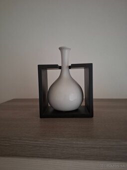 Vazicka s polickou - 3