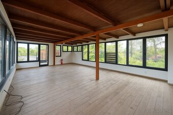 Štýlový houseboat 427 m² v drevenom švajčiarskom dizajne - 3