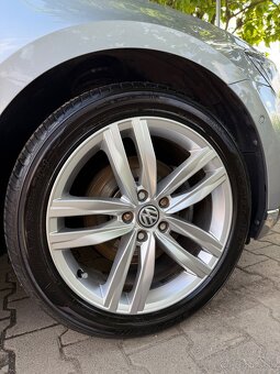 Original elektróny VW 5x112 R18 - top stav - 3