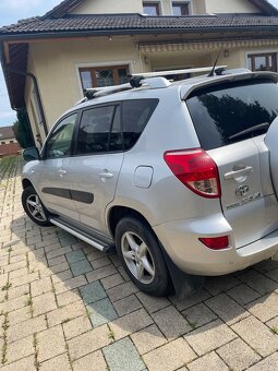 Toyota RAV4 2.2 D-4D - 3