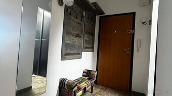 REZERVOVANÉ Na predaj slnečný 4-izbový byt v centre Serede – - 3
