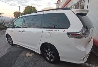 Toyota Sienna 3,5 SE 2015/16 BÍLÁ PERLA TOP STAV - 3