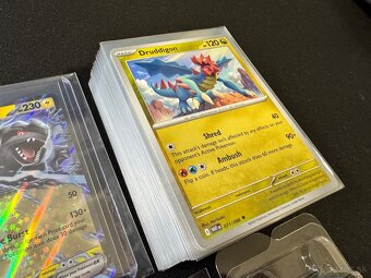Pokemón MEGA balík G: 100ks kariet v obaloch s EX a darček - 3