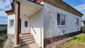 PREDAJ - RODINNÝ DOM S KRÁSNYM POZEMKOM V SEMEROVE - 3