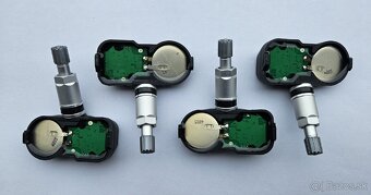 LEXUS MAZDA SUBARU SUZUKI TOYOTA
 - 3