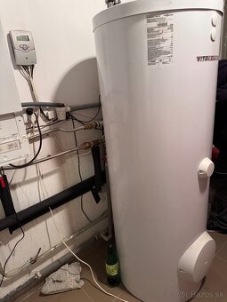 Bojler Viessmann Vitocell 100 viac zdrojovy, 300l - 3