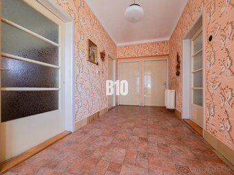 Rodinný dom Mojmirovce - 814m2 pozemok - 3