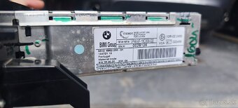 Autorádio z BMW E90 - 3