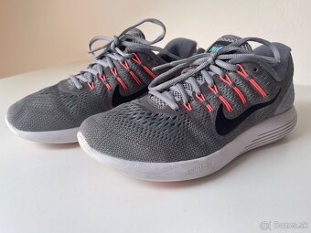 Nike Lunarglide 8 - č. 39 - 3