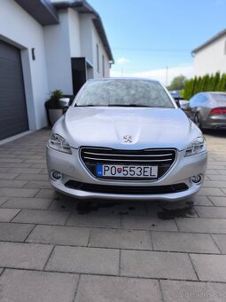 Peugeot 301 benzín 1,6 - 3
