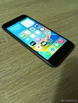 iPhone 8 / 256GB Super stav - 3