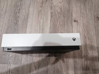 Xbox one s - 3