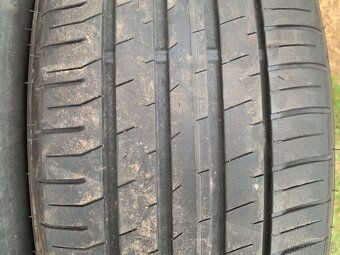 Predám letné pneumatiky 2ks 215/55 R17 - 3