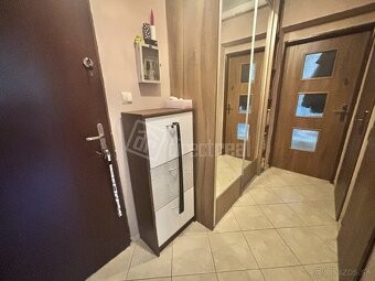 Na predaj tehlový 2 izb byt s garážou a 2x balkón-Bit… - 3