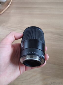 Sony a6100, objektívy, klietka a blesk - 3