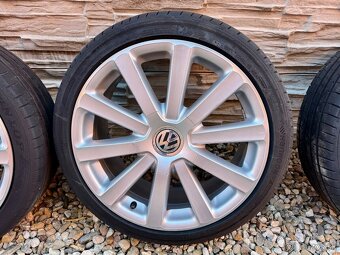 Komplet letnú sadu alu VW Omanyt R32 5x112 225/40 R18. - 3