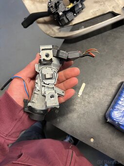 Spinacia skrinka do VW Seat Audi Škoda - 3