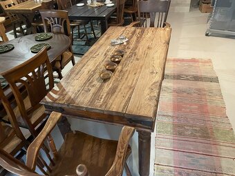 Chalupárov a Chatárov: Unikátny Starý Nábytok 🌲 - 3