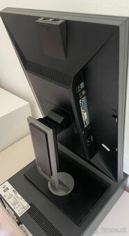 FUJITSU ESPRIMO E700 + DELL 22" - 3