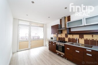 Priestranný 3 izbový byt Berlínska - Ťahanovce - 3