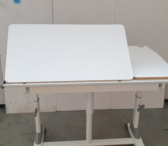 Rastúci detský písací stôl Amadeus Roland - 3