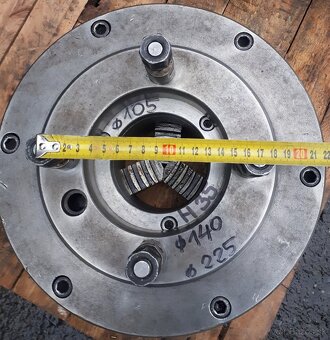 Na predaj univerzála 315 mm na sústruh - 3