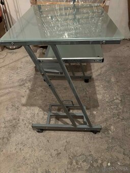 Sklenený PC stôl / stolík - 3