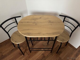 Predam jedálenský stôl so stoličkami - 3