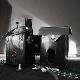Starý fotoaparát Ľubiteľ 2 - 3