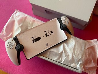 PS5 Portal Remote Player - 3