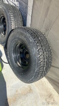 Predám pneu + disky 6x139,7 35x12,5R16 - 3