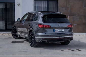 Volkswagen Touareg 3.0 V6 ELEGANCE / ZÁRUKA / AJ NA SPLÁTKY - 3