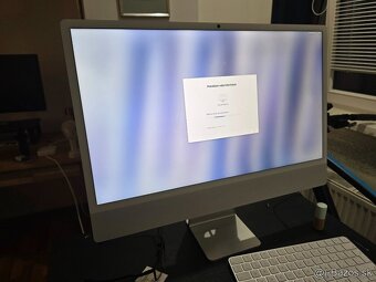 24" 4.5K Apple M4 8C CPU 8C GPU 16GB 256GB Strieborný - 3