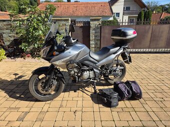 Suzuki V-Strom DL650 - 3