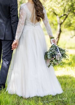 Svadobné šaty Pronovias so sukňou z tylu - 3